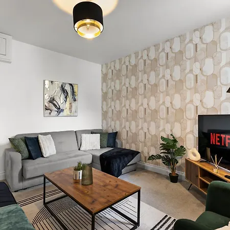 Sleek And Stylish Abode - Parking بريستول
