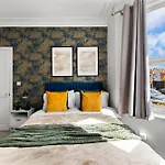 Sleek And Stylish Abode - Parking * Бристоль