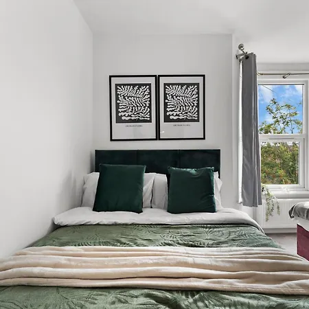 Holiday home Sleek And Stylish Abode - Parking Bristol