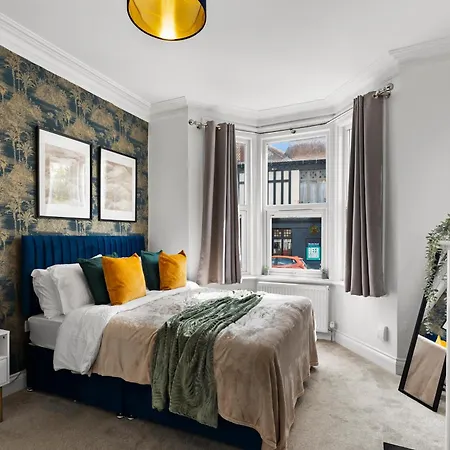 Sleek And Stylish Abode - Parking Feriehus *