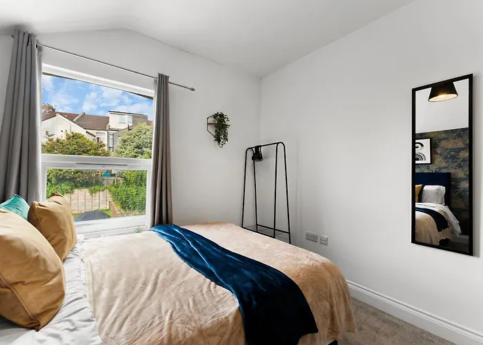 Sleek And Stylish Abode - Parking Semesterbostad Bristol