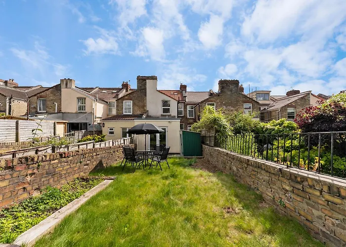 Sleek And Stylish Abode - Parking * 布里斯托